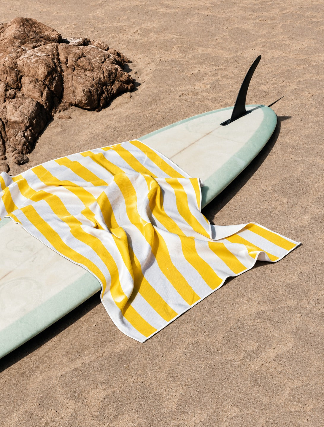 Serviette de plage & yoga éco-responsable en microfibre recyclée – 80x160 cm
